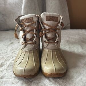 Sperry insulated Boots
